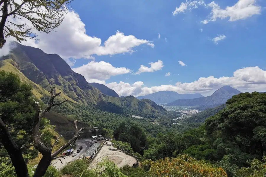 Desa Sembalun: Harmoni Alam dan Budaya di Kaki Gunung Rinjani